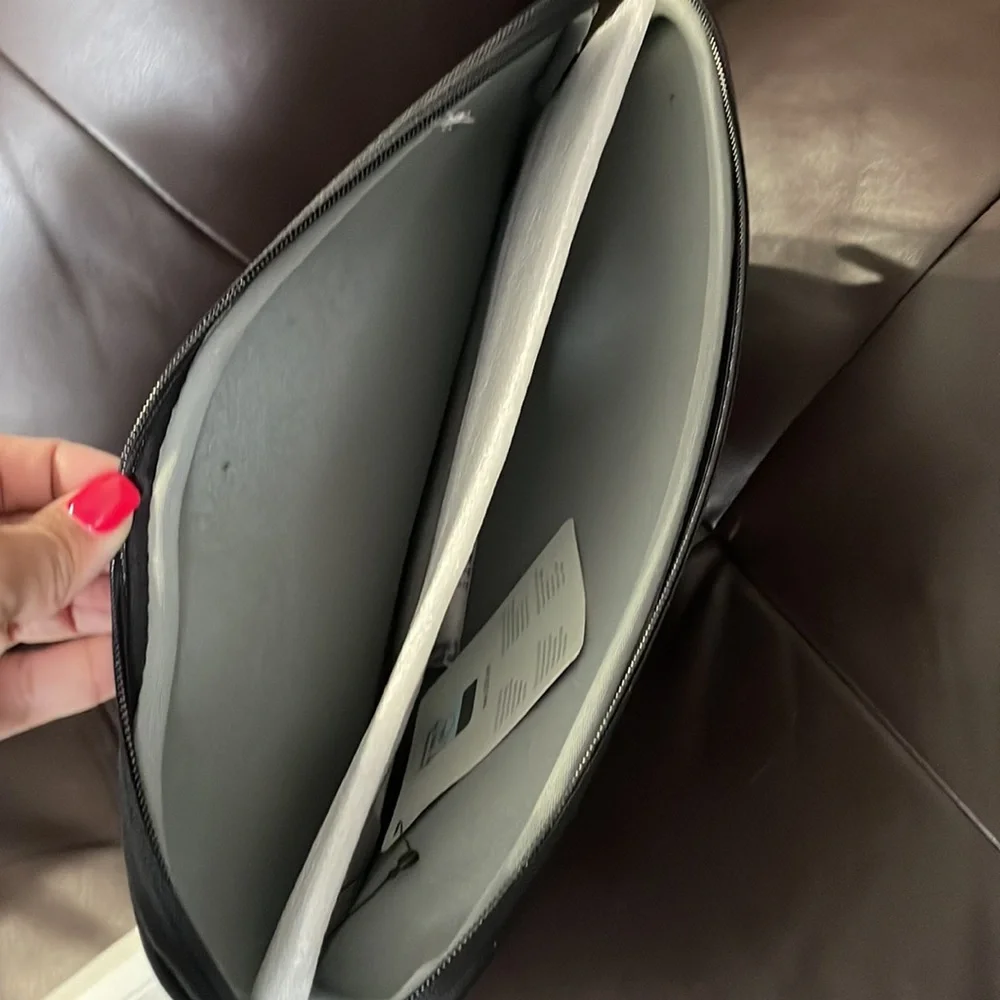 Dell Essential laptop sleeve